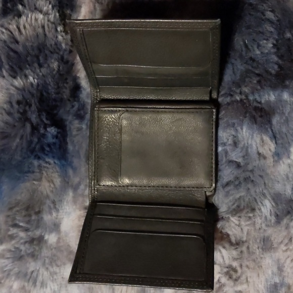 Fossil black leather trifold wallet NIB - Picture 5 of 6